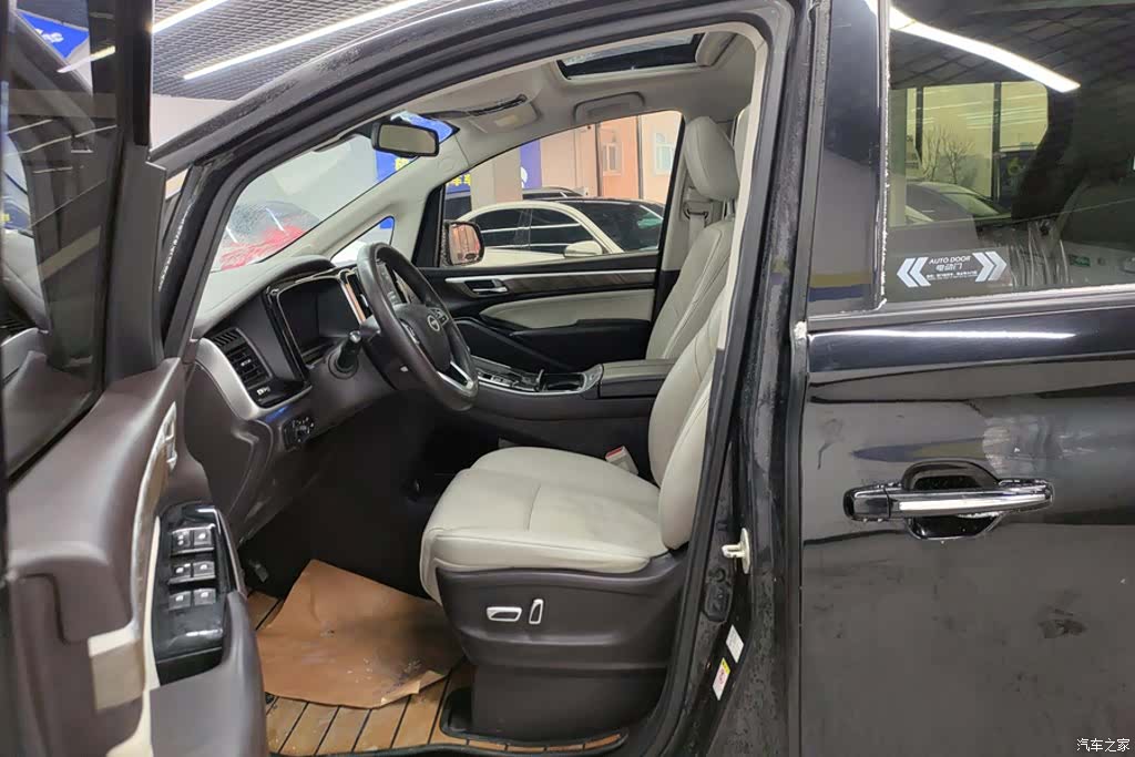Trumpchi M8, 2021 9