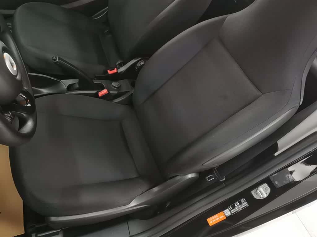 Smart Fortwo, 2018 15