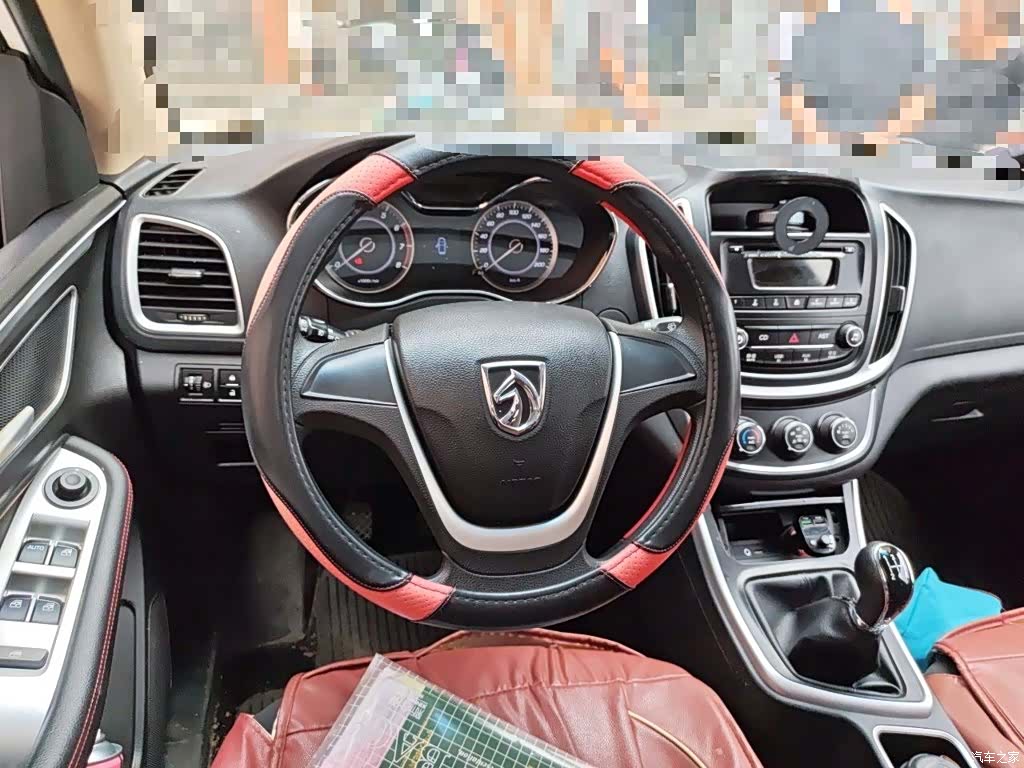 Wuling 560, 2016 11