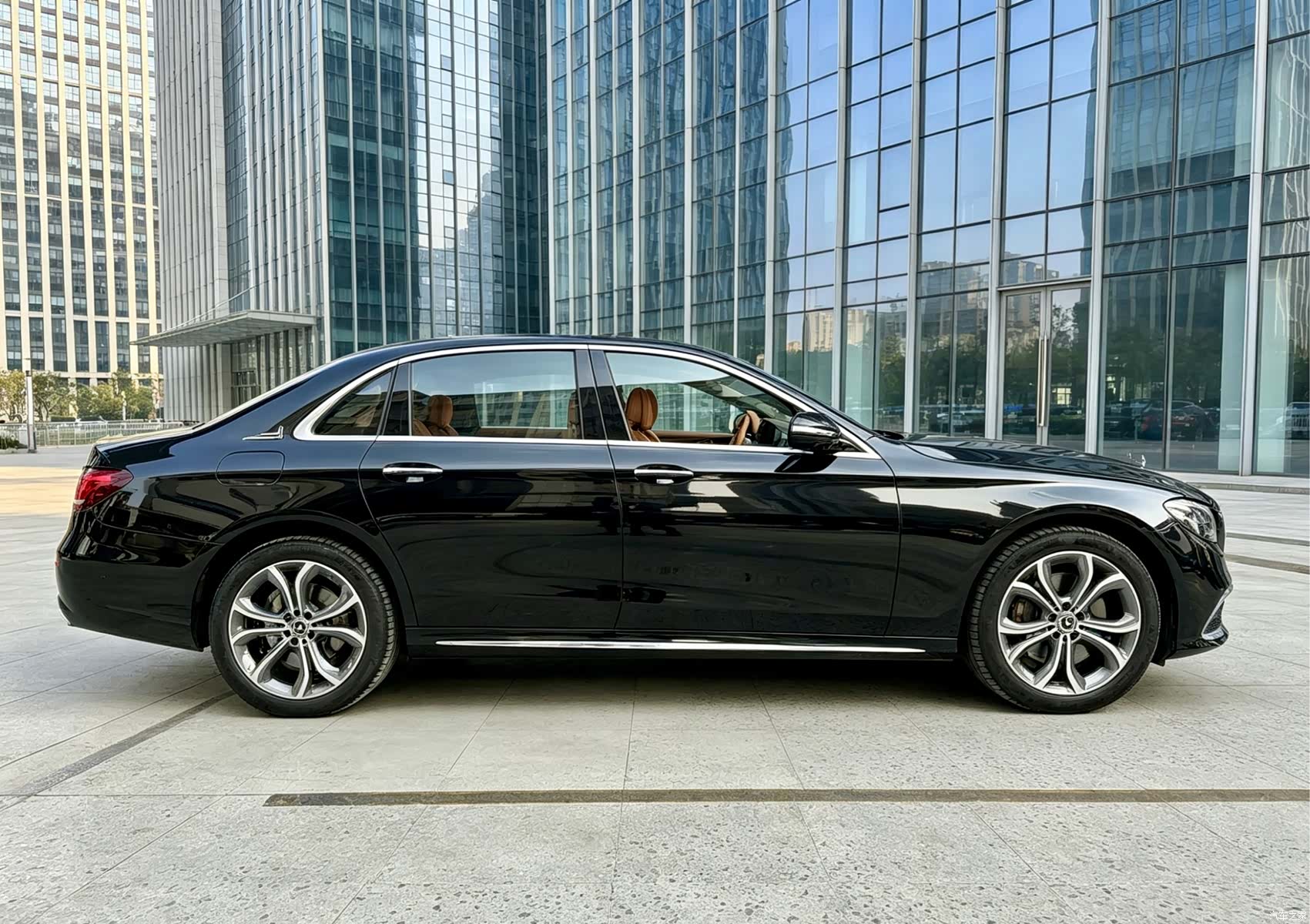 Mercedes-Benz E-Class, 2023 17