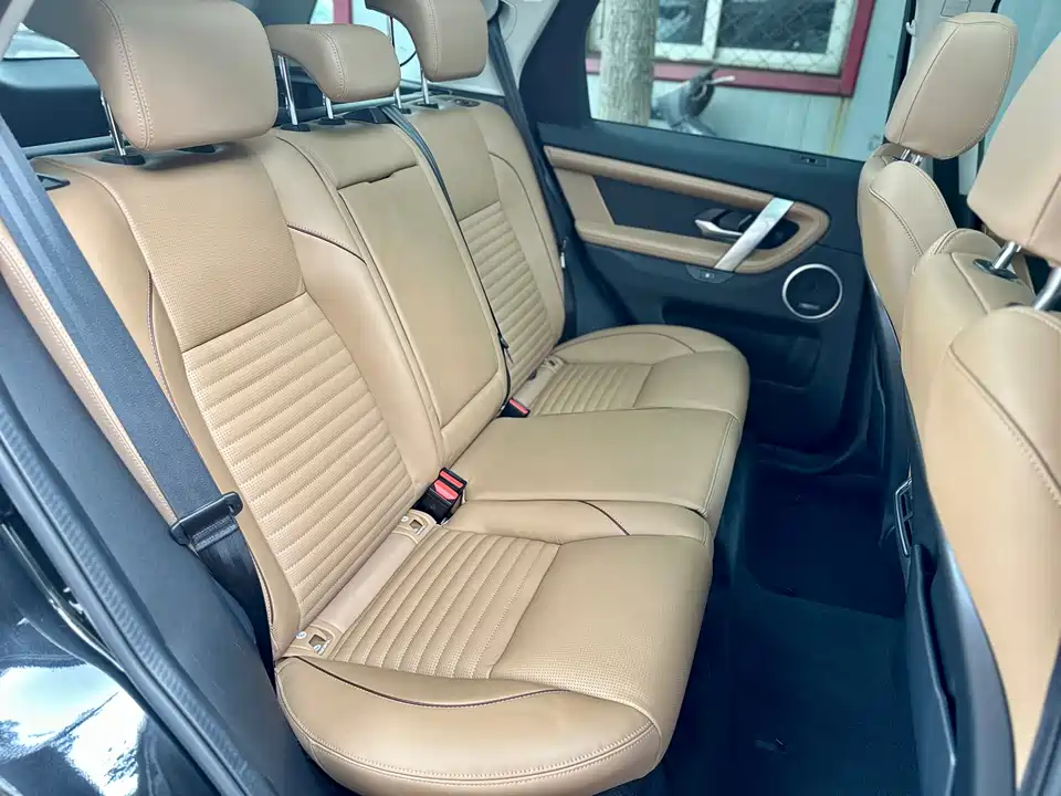 Land Rover Discover sports