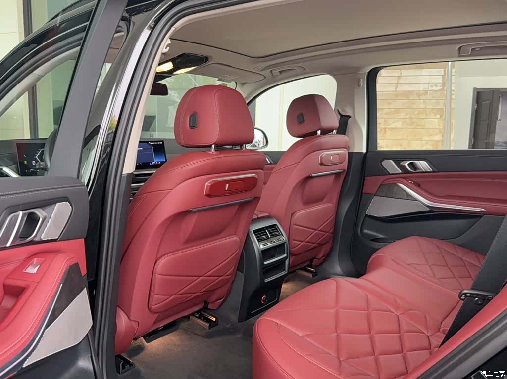 BMW X5, 2025 13
