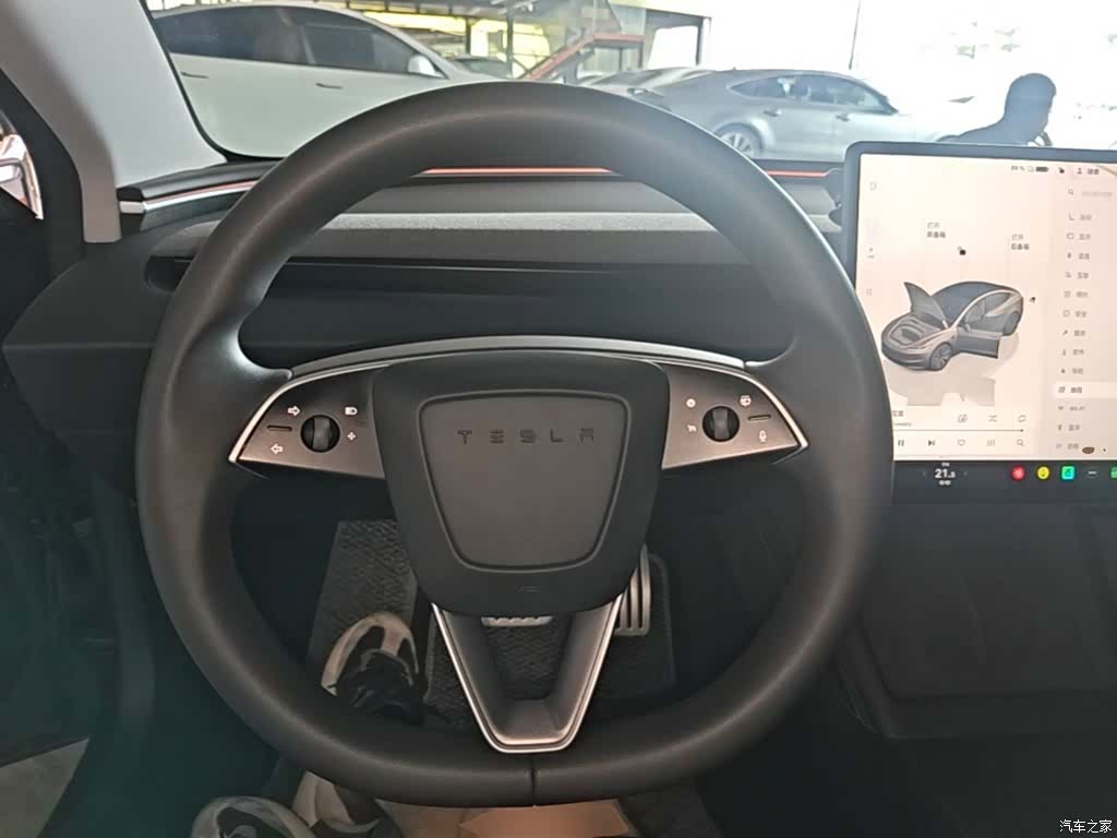 Tesla Model 3, 2024 11