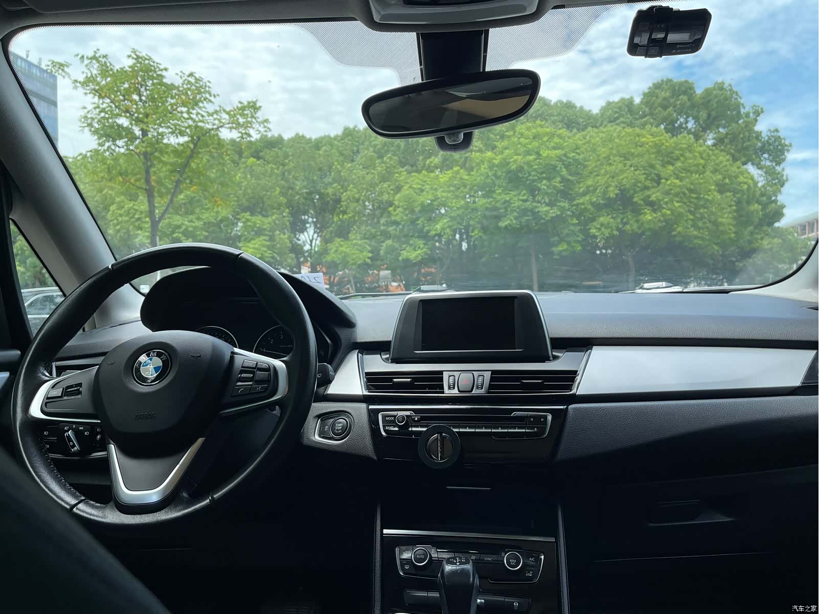 BMW 2 Series, 2015 7