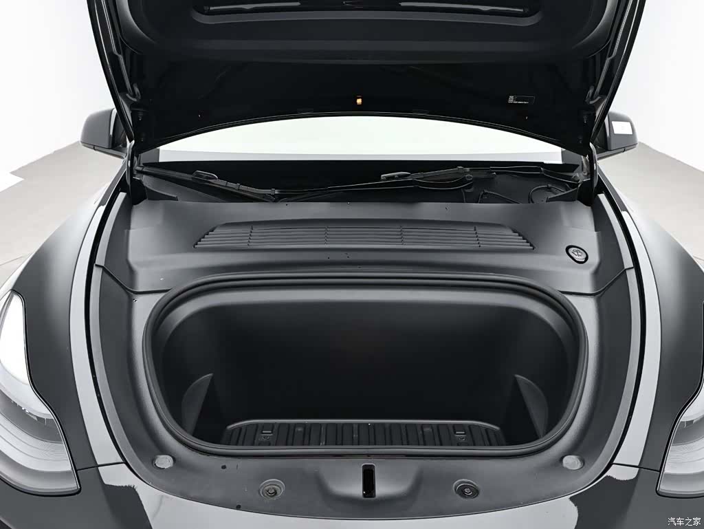 Tesla Model Y, 2021 16
