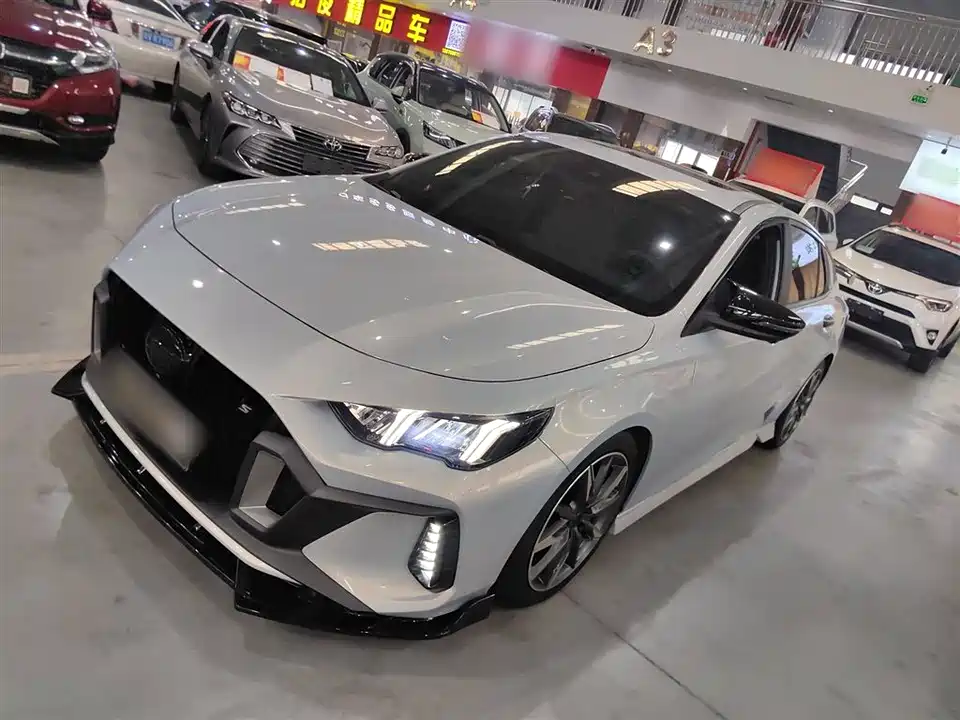 Trumpchi Shadow Leopard