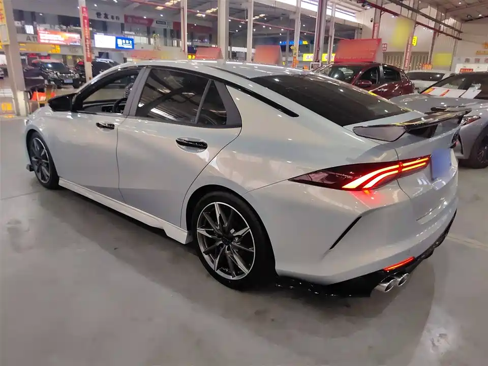 Trumpchi Shadow Leopard