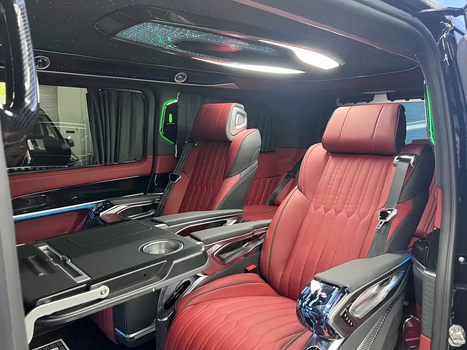 Mercedes-Benz V-class