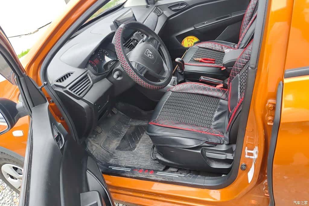 Wuling 310, 2017 9
