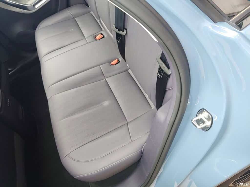 Leapmotor B01, 2025 17