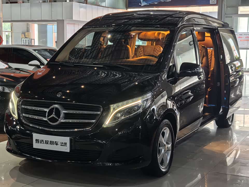 Mercedes-Benz V-class