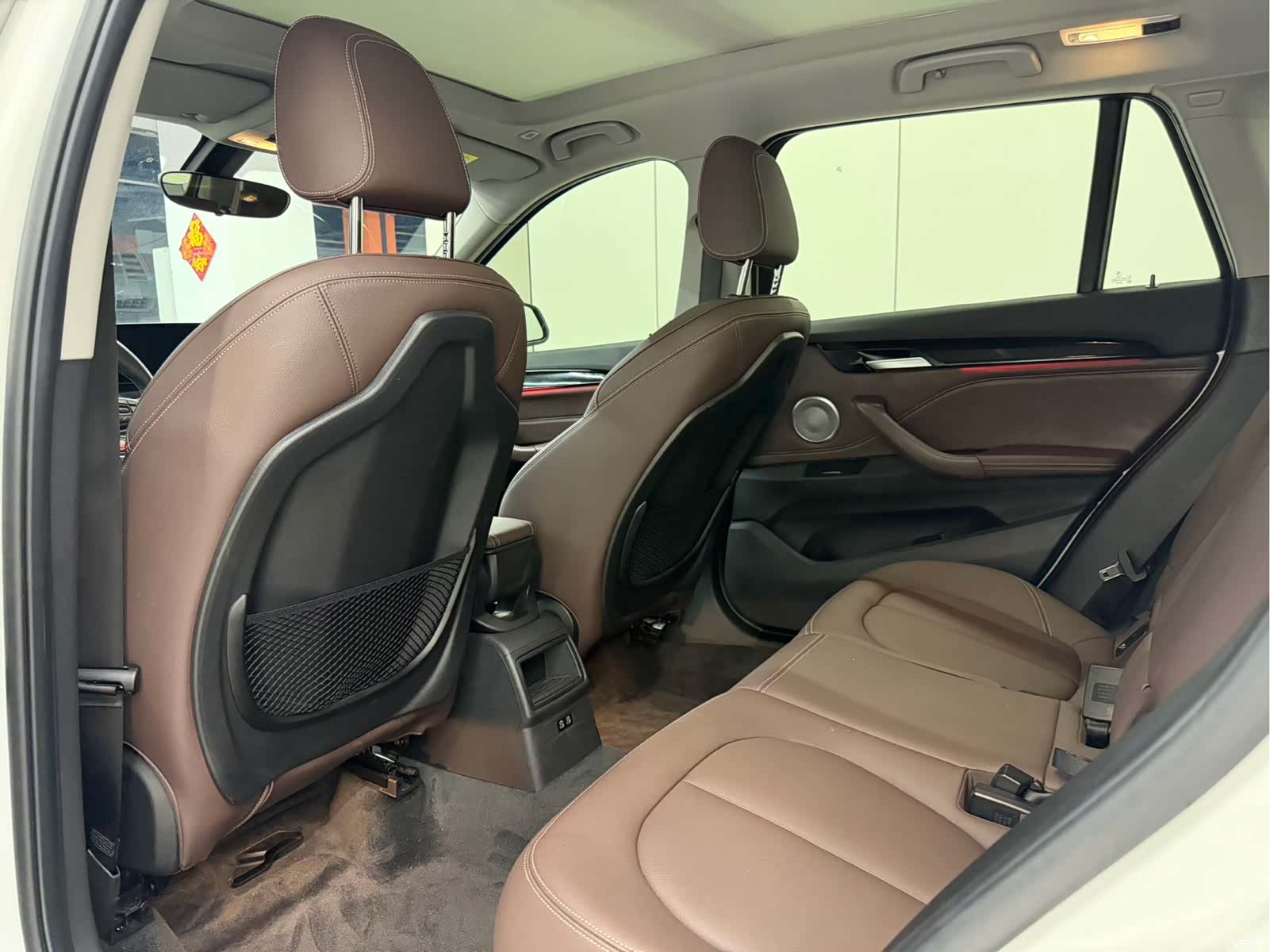 BMW X1, 2022 все фото