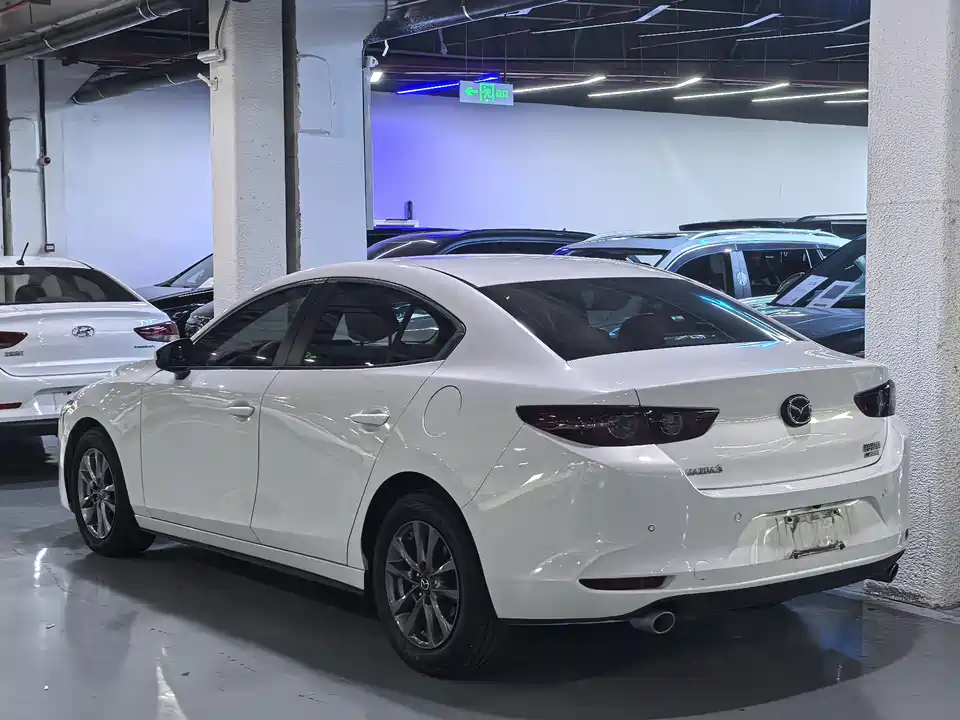Mazda 3 Angkesaila