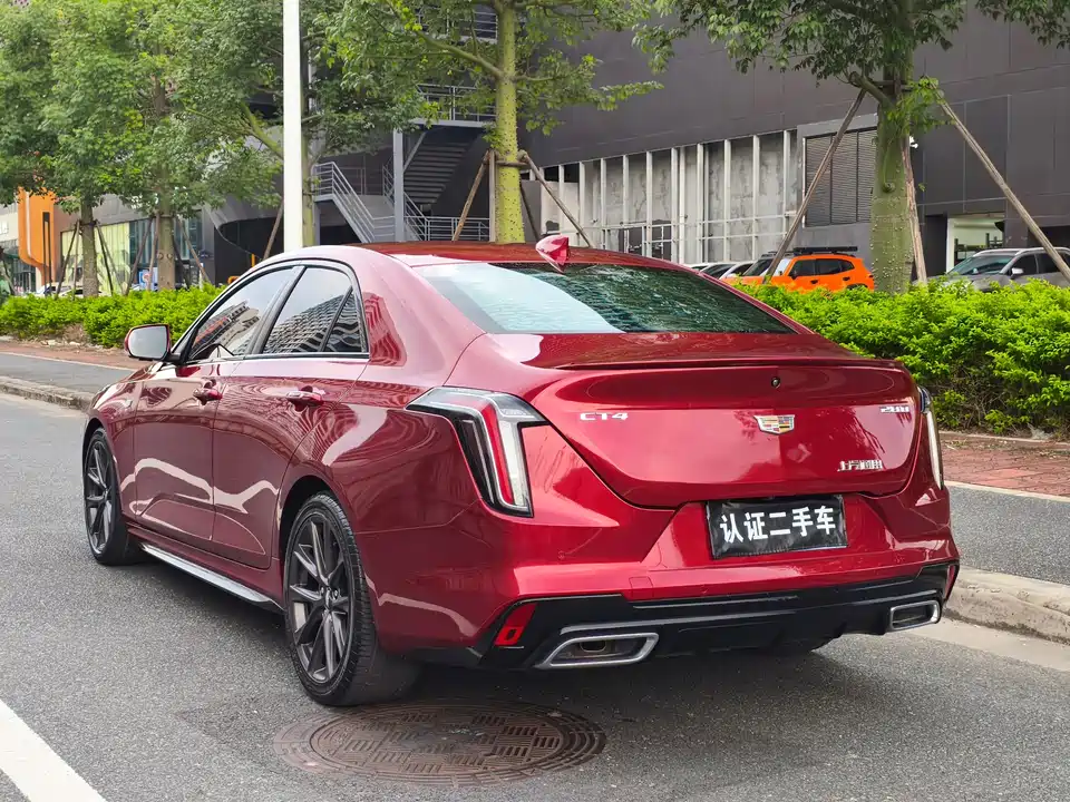 Cadillac CT4