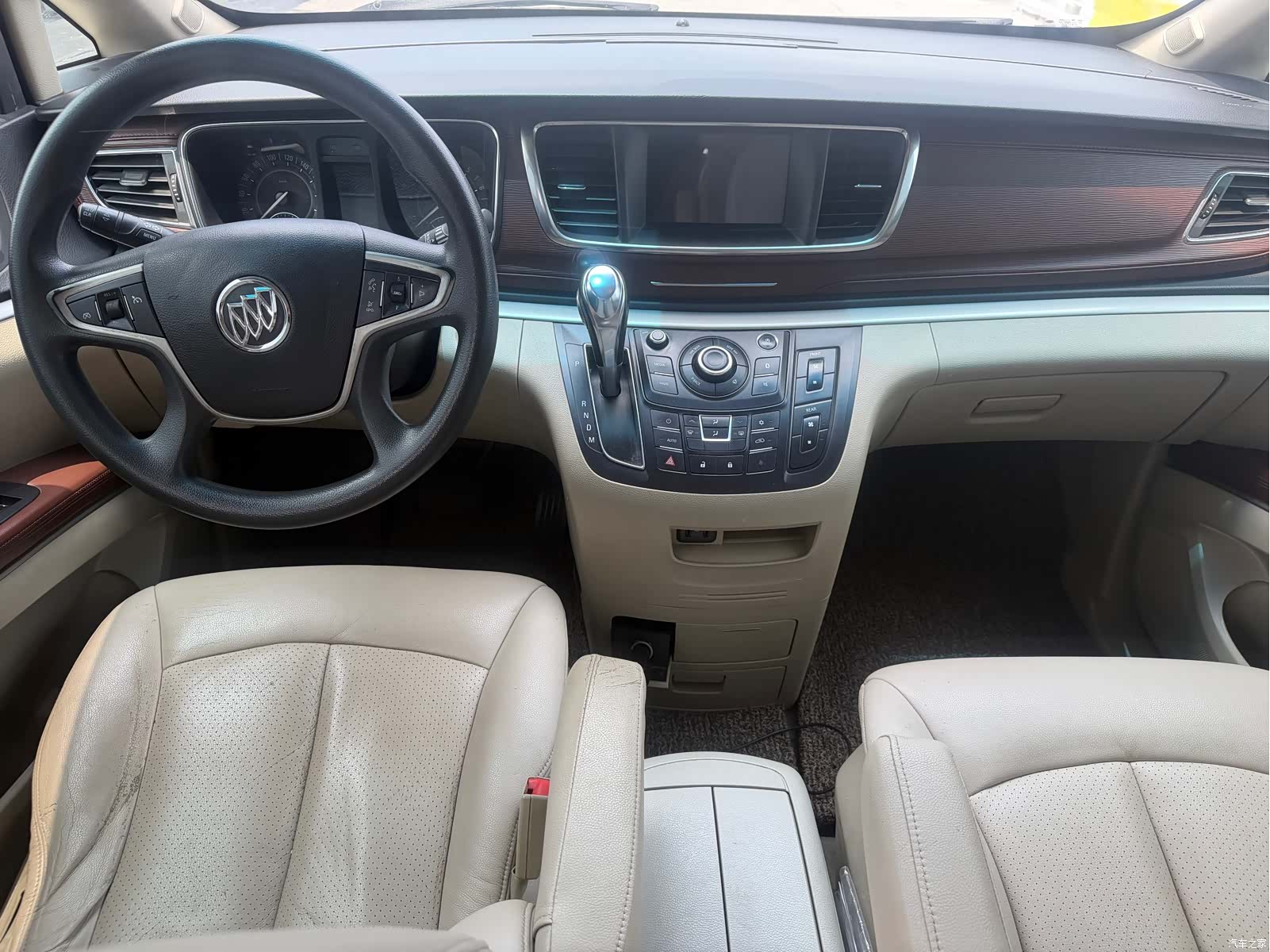 Buick GL8, 2018 16
