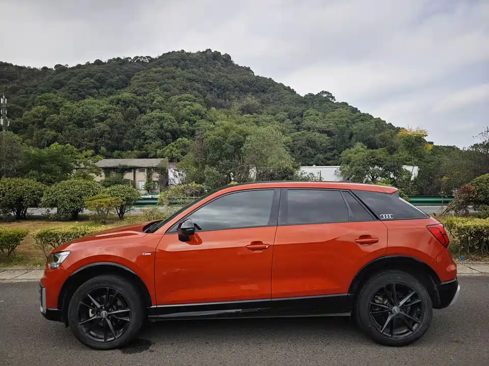 Audi Q2L Audi Q2L
