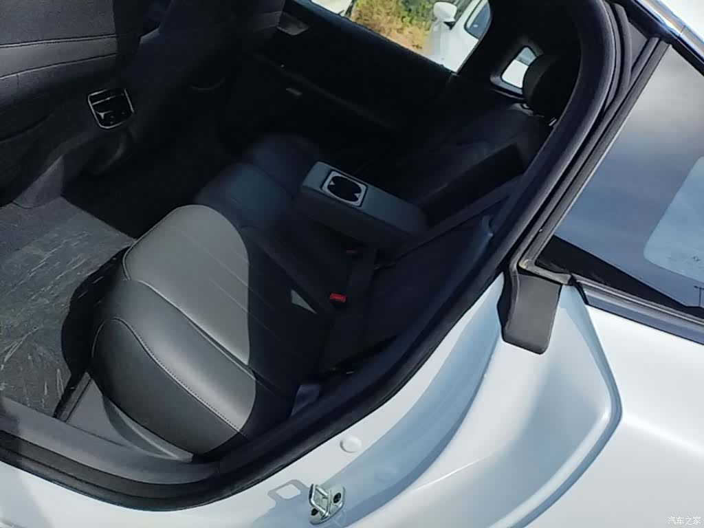 DongFeng eπ007, 2026 17