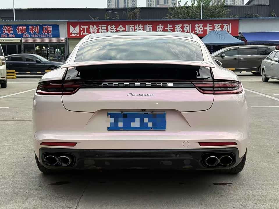 Porsche Panamera