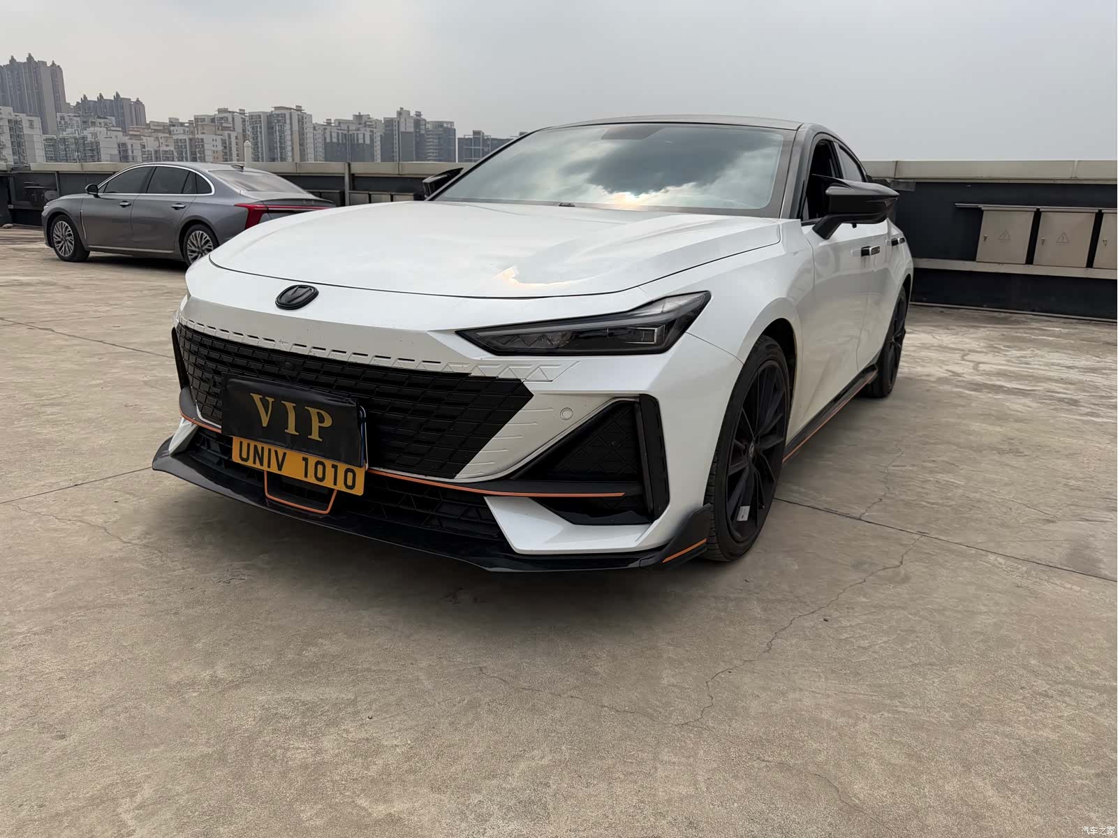 Changan UNI-V, 2023 1