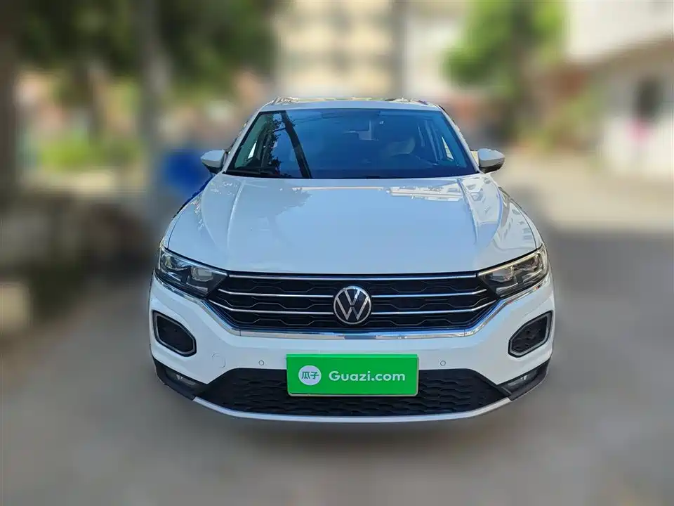 Volkswagen T-ROC exploring Songs