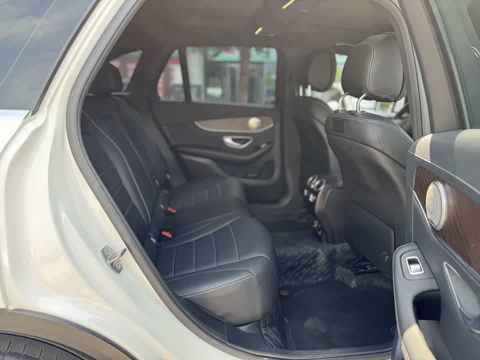 Mercedes-Benz GLC Mercedes-Benz GLC