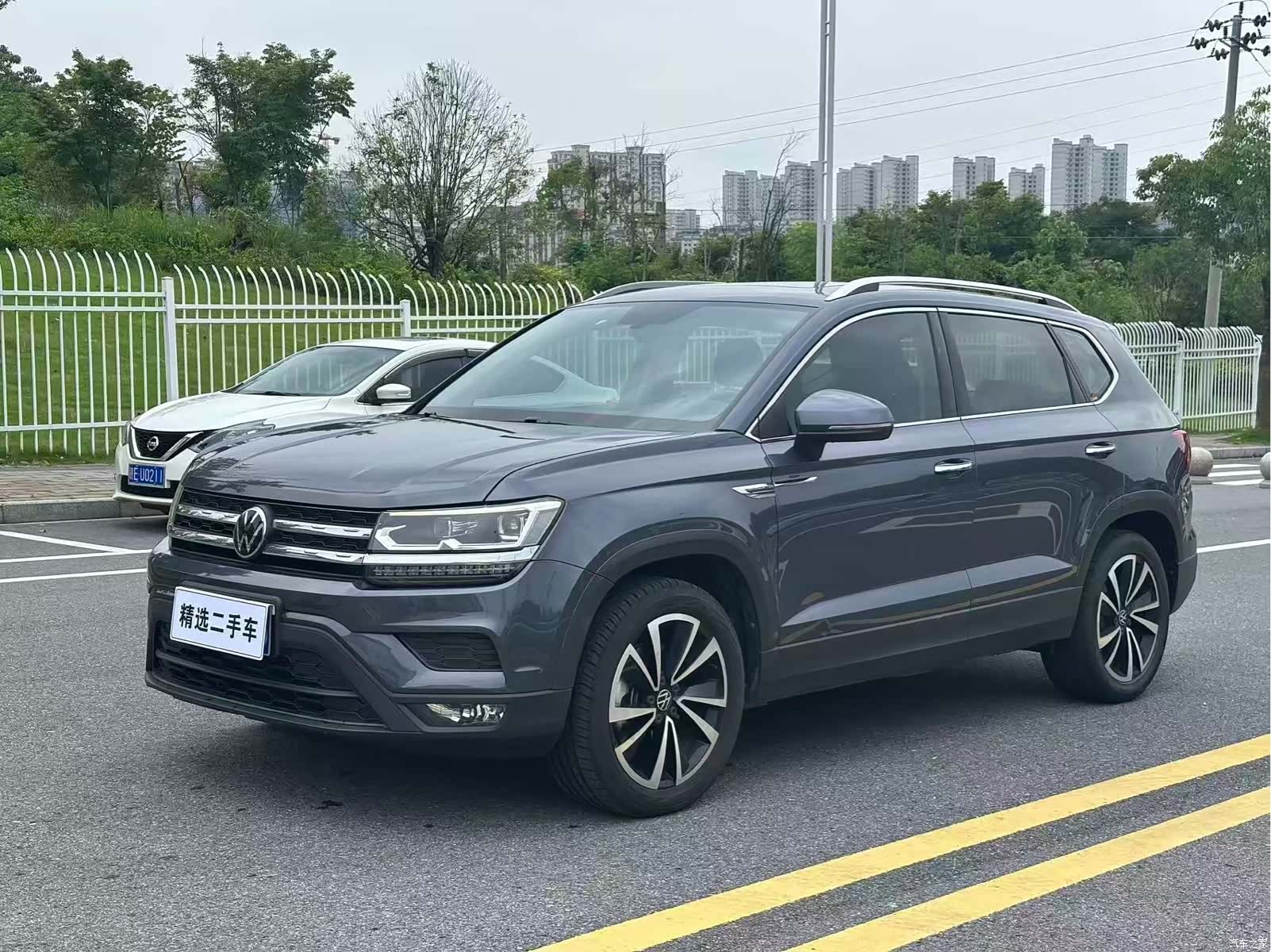 Volkswagen Tharu