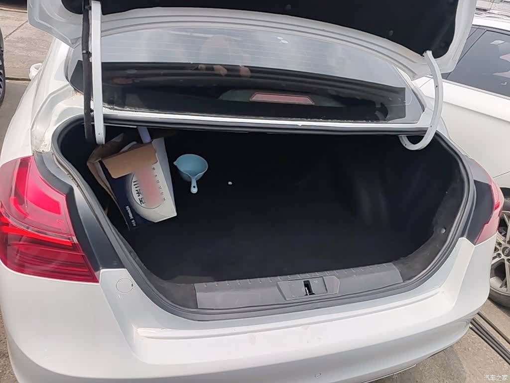 Geely Emgrand, 2019 19
