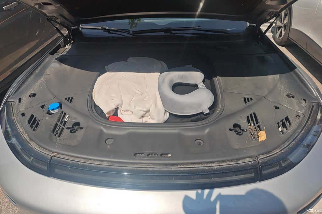 Xpeng P7, 2022 10