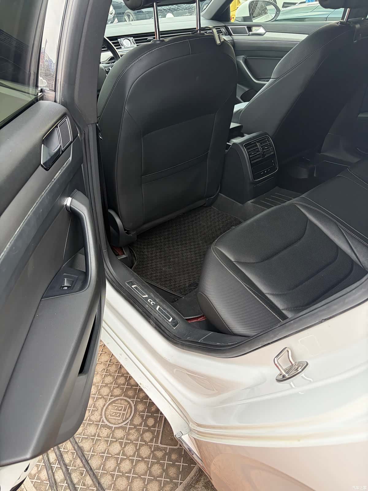 Volkswagen CC, 2020 9