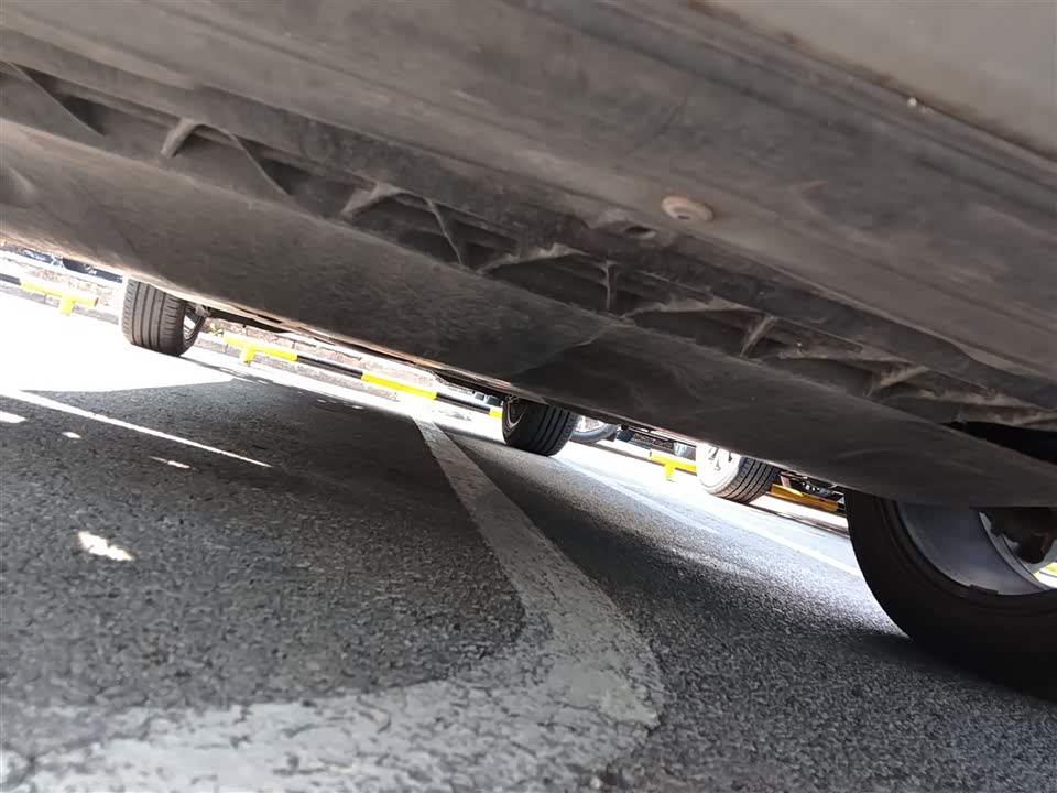 Volkswagen T-ROC exploring Songs