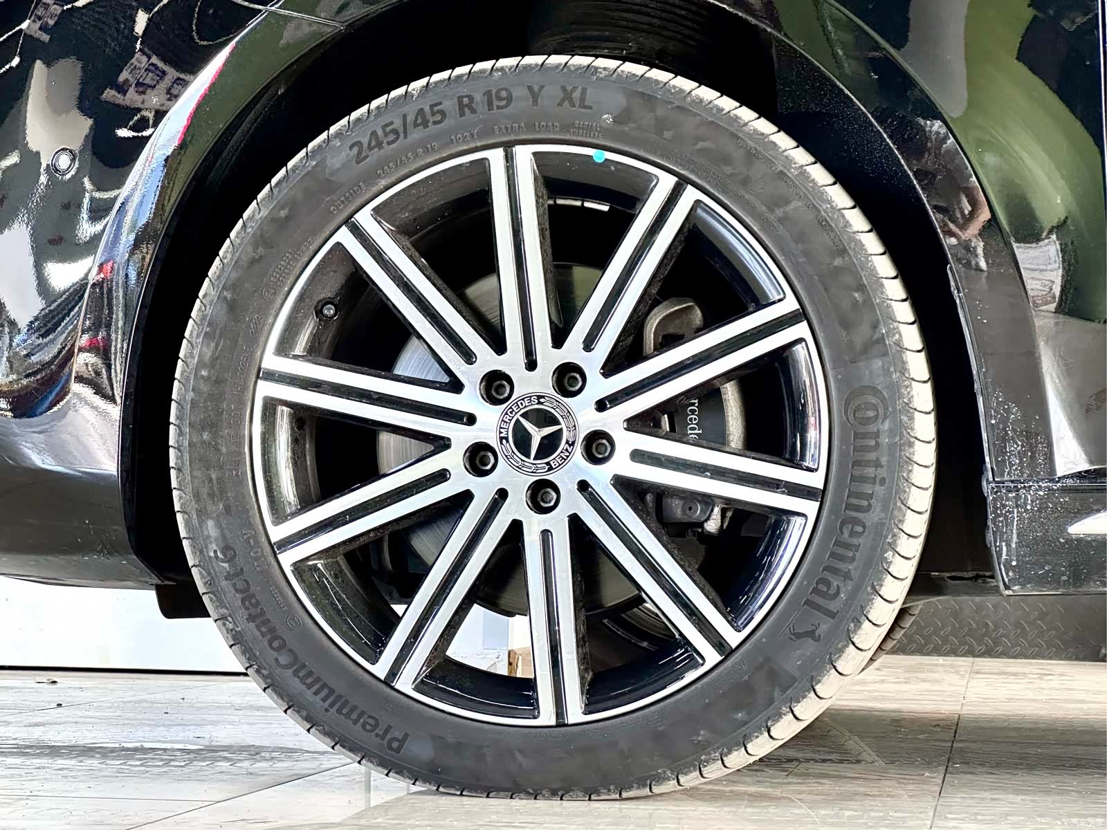 Mercedes-Benz V-Class, 2024 6
