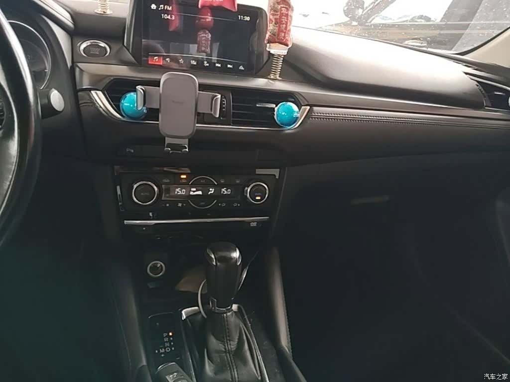 Mazda Atenza, 2017 10