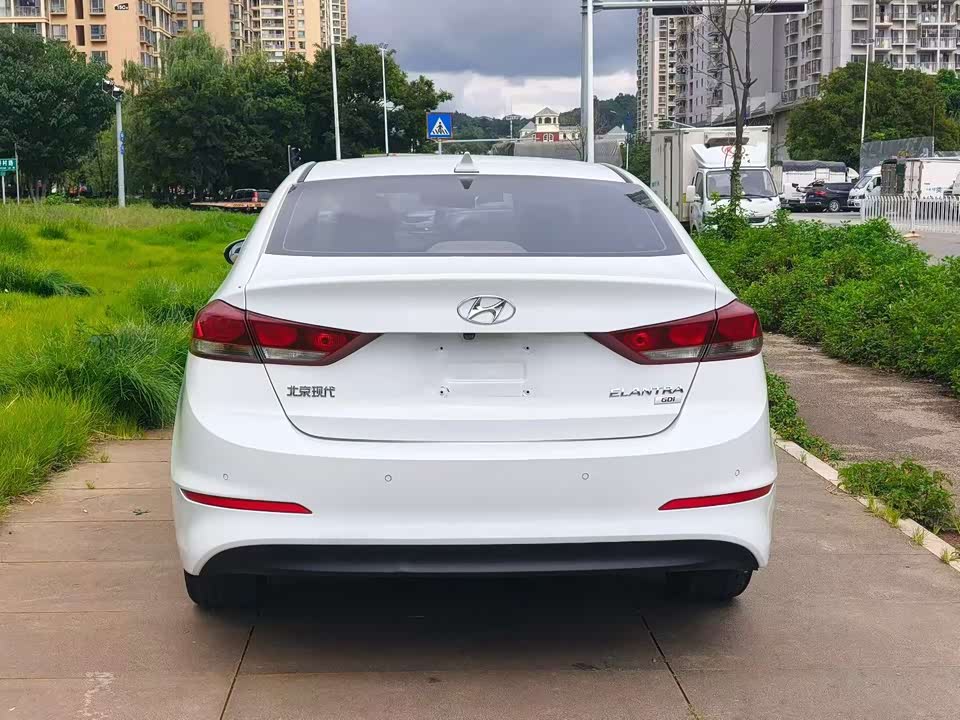 Hyundai Lead