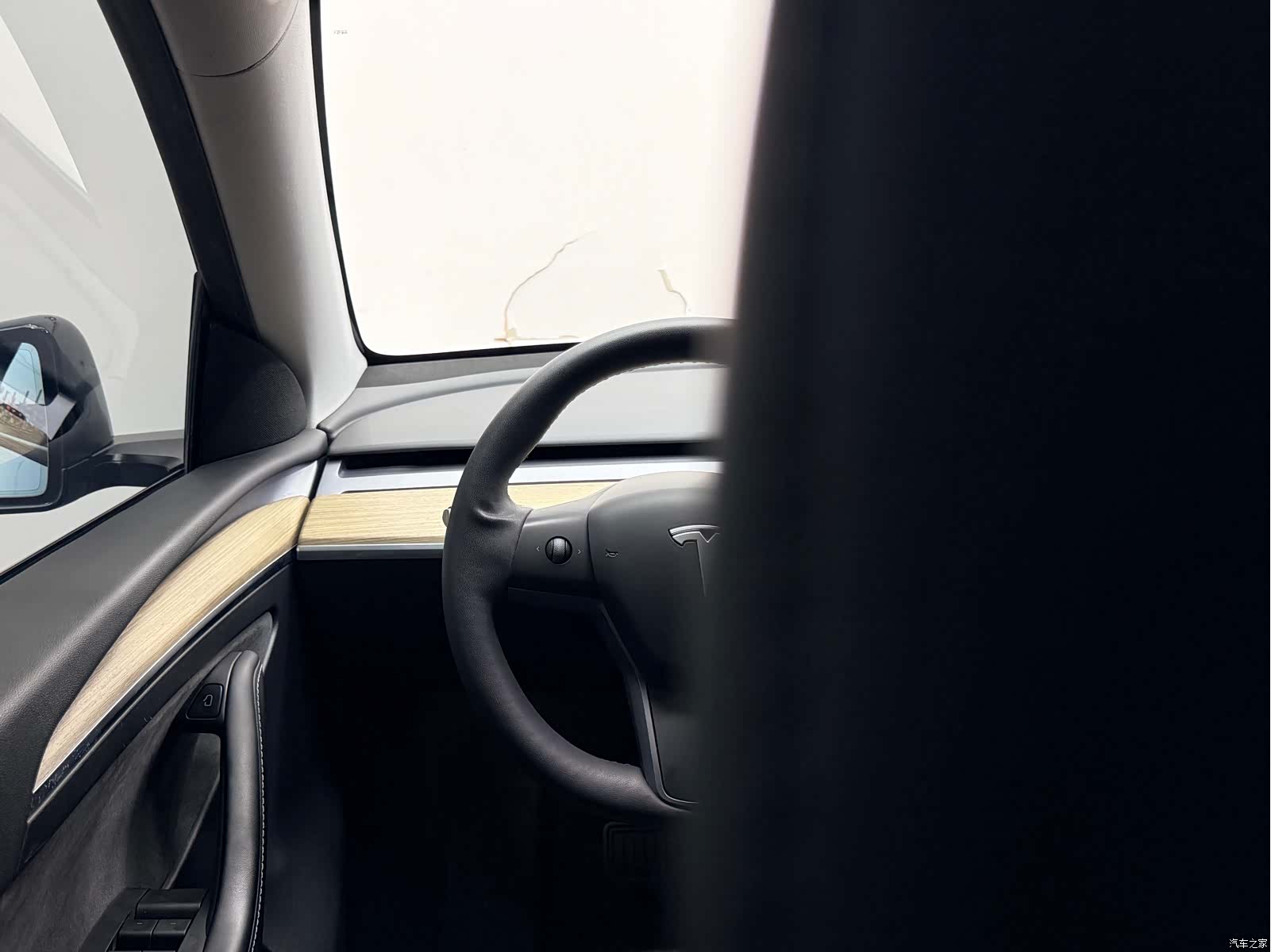 Tesla Model Y, 2021 11