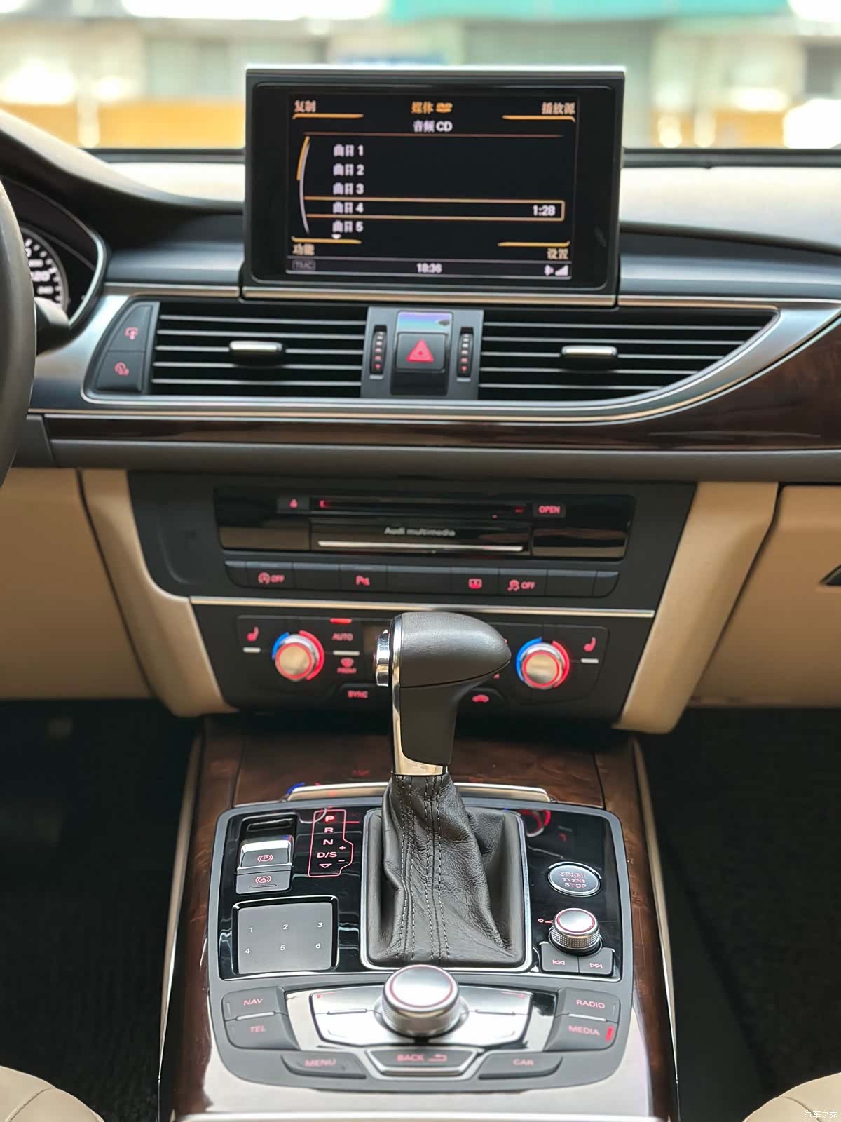 Audi A6L, 2012 18