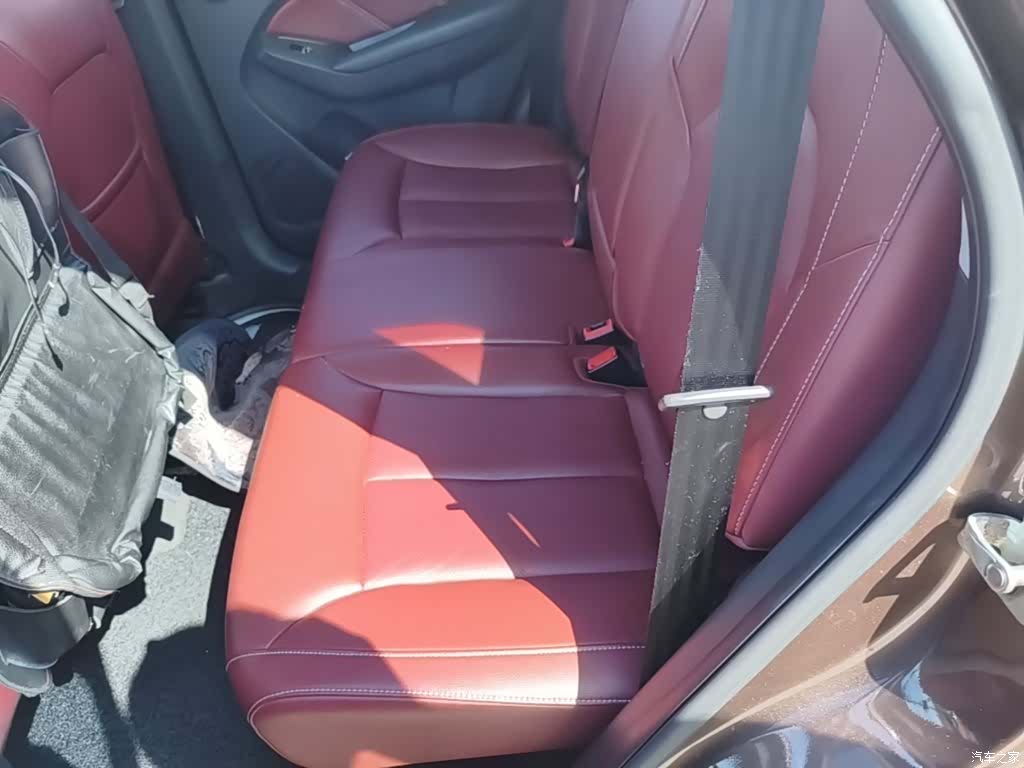 Roewe RX5, 2017 17