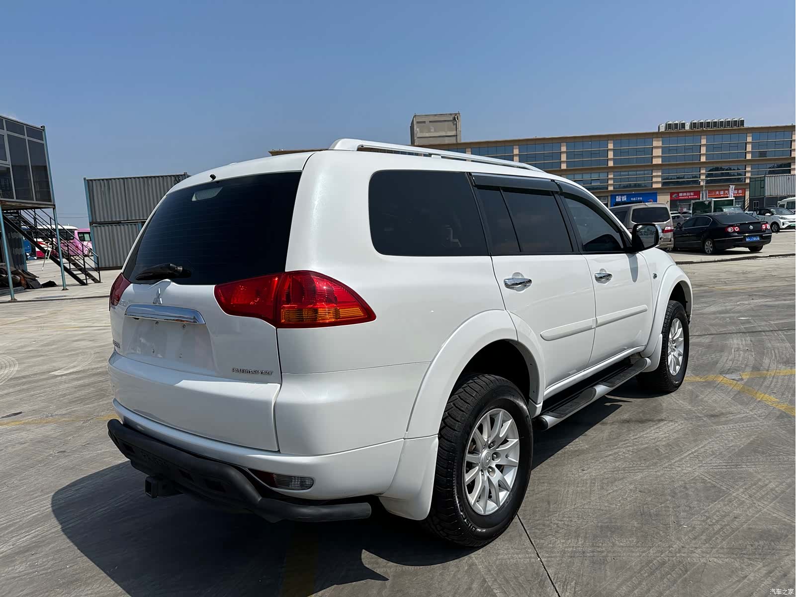 Mitsubishi Pajero, 2017 все фото