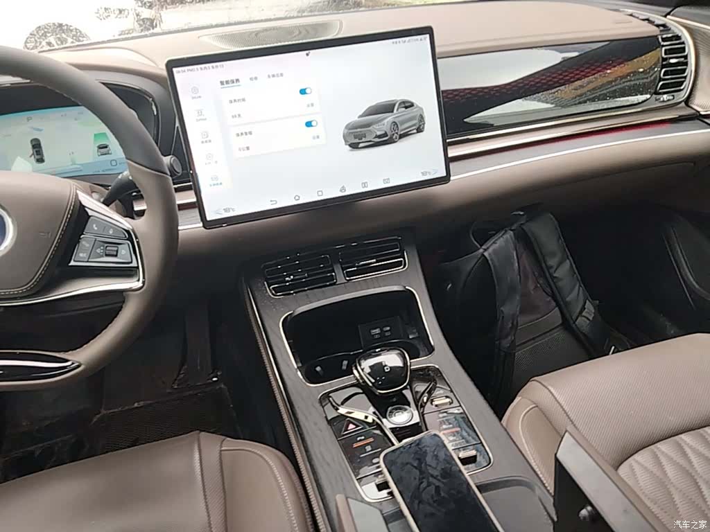 BYD Han, 2022 13