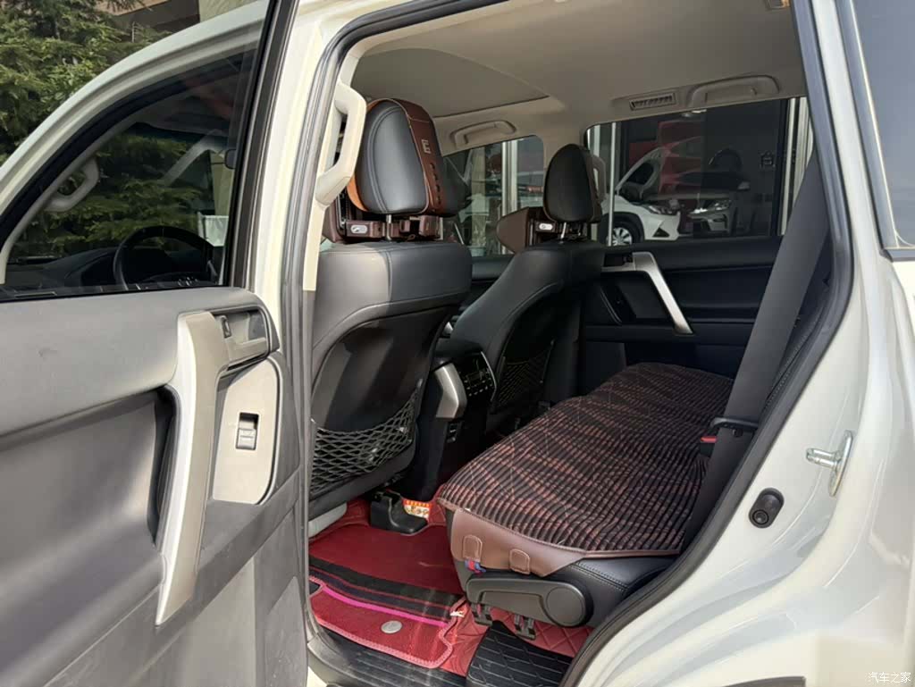 Toyota Prado, 2019 10
