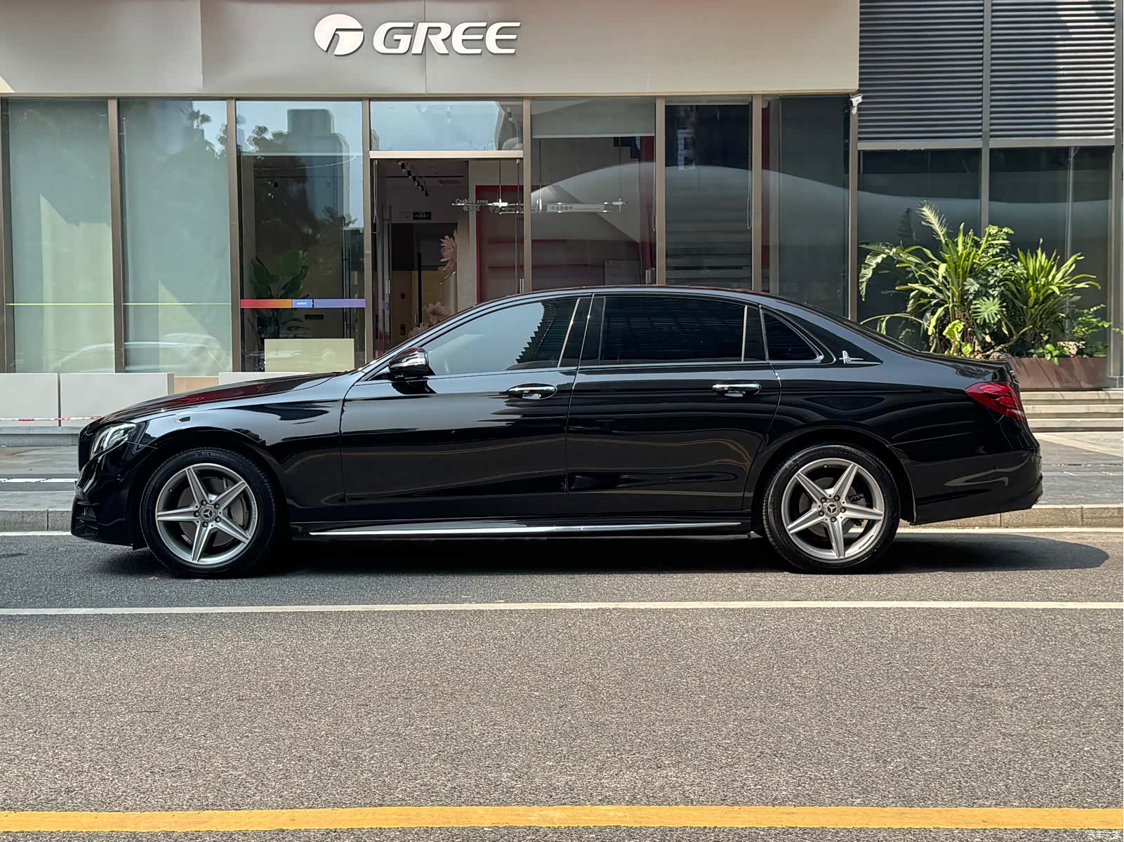 Mercedes-Benz E-Class, 2019 все фото