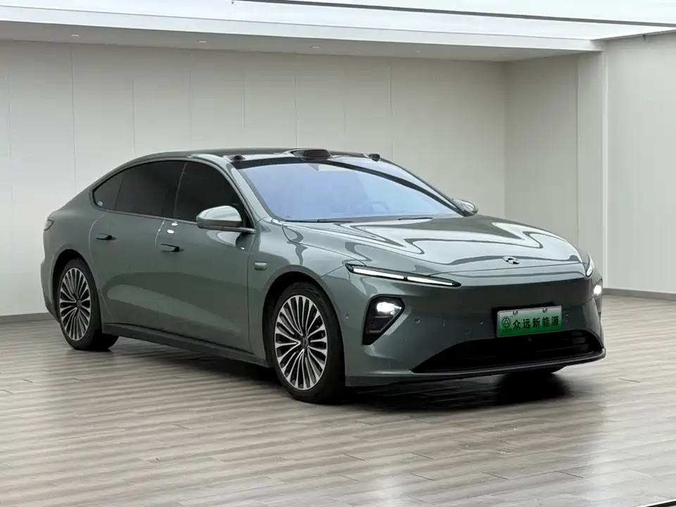NIO ET7