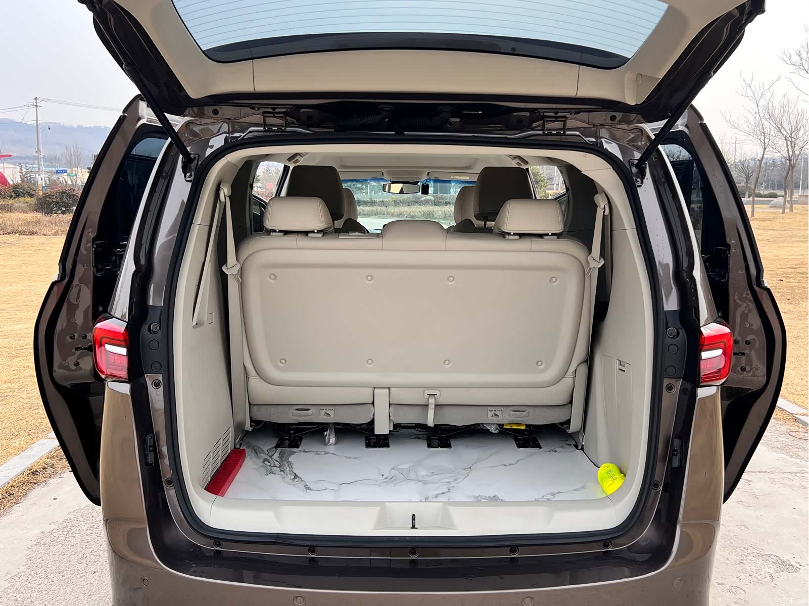 Buick GL8, 2025 12