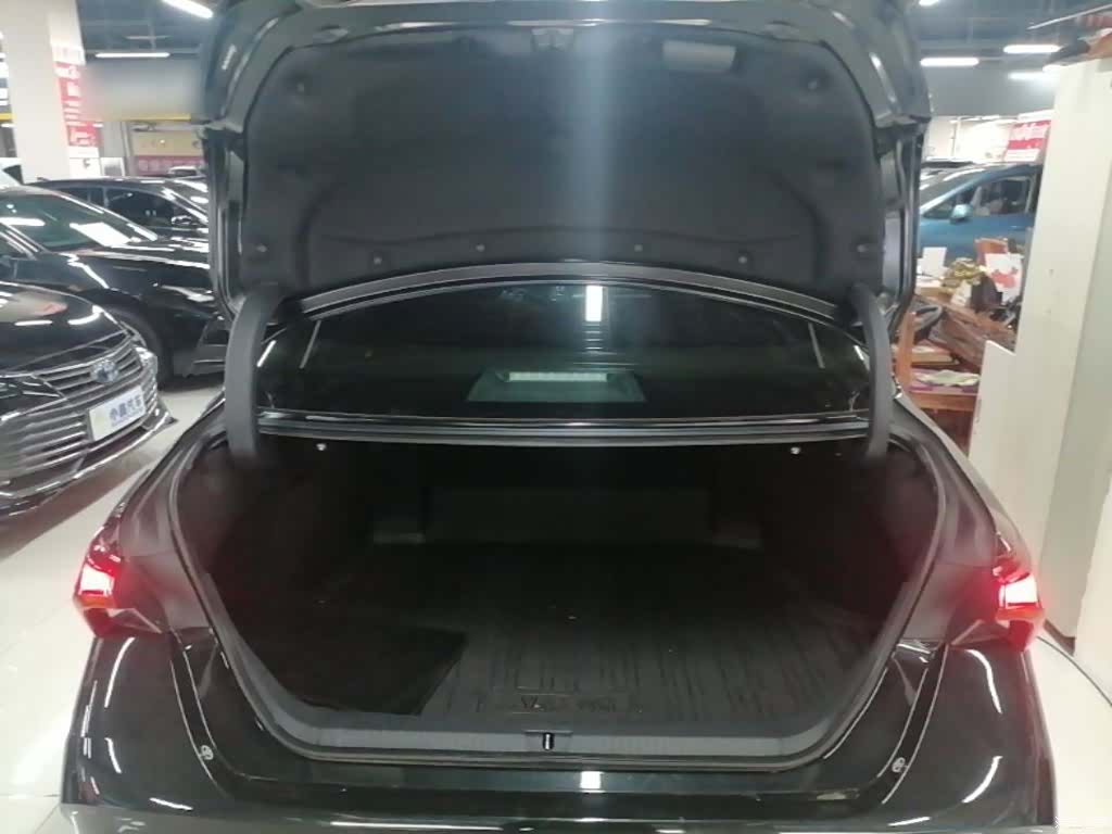 Toyota Avalon, 2025 19
