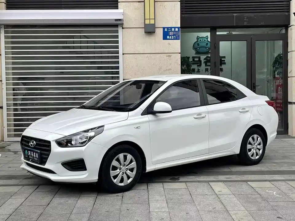 Hyundai Rena