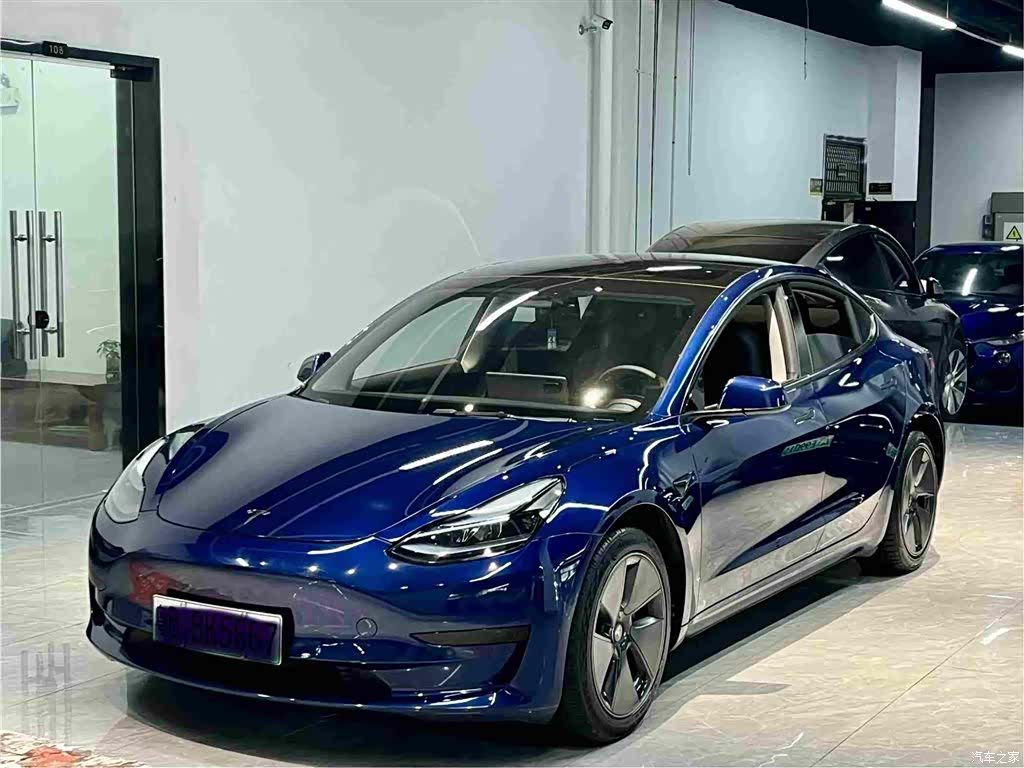 Tesla Model 3, 2023 1