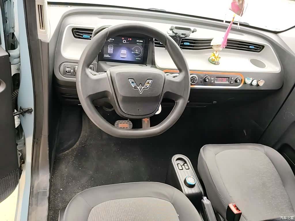 Wuling MINIEV, 2021 10