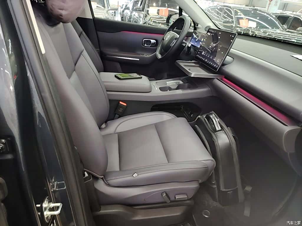 Leapmotor C16, 2024 25