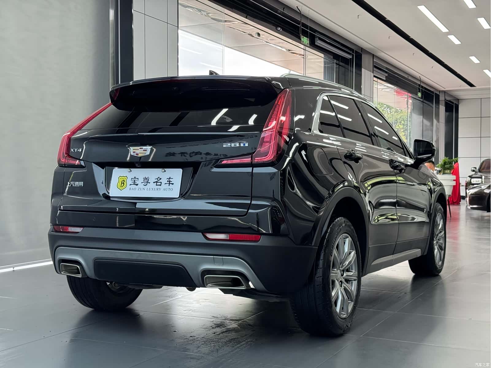 Cadillac XT4, 2022 все фото
