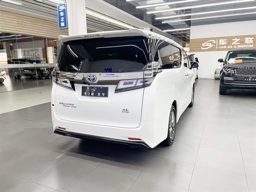 Toyota Vellfire 2020, фото 4