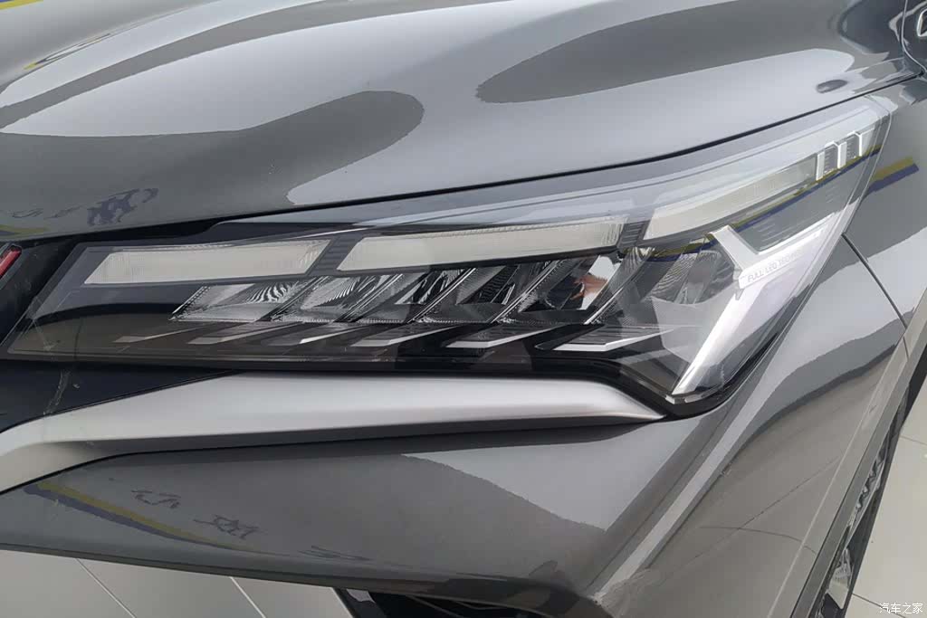 Geely Coolray, 2023 все фото